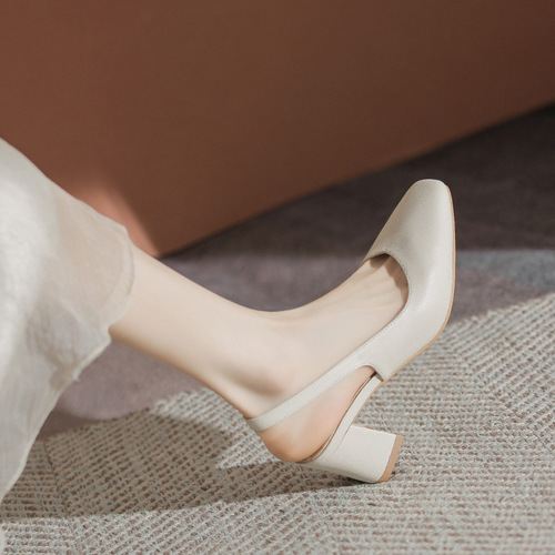Baotou single shoes for women in summer new thick heel French small scented style one-strip mid-heel hollow Mary Zhen shoes