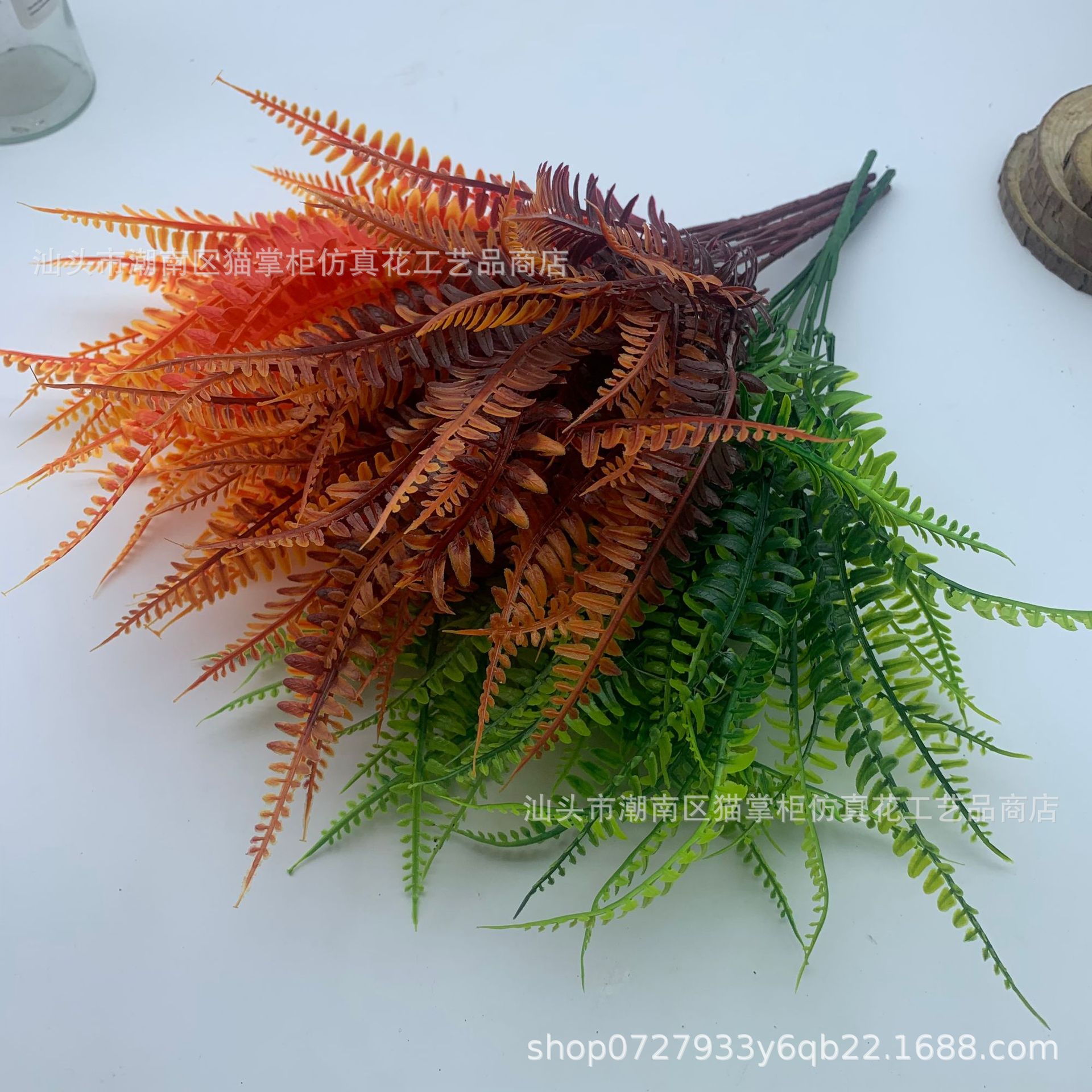 Manufacturer supplies cross-border Amazon artificial plants, greenery, wall decorations, flowers, grasses, autumn ferns, and Persian grass.