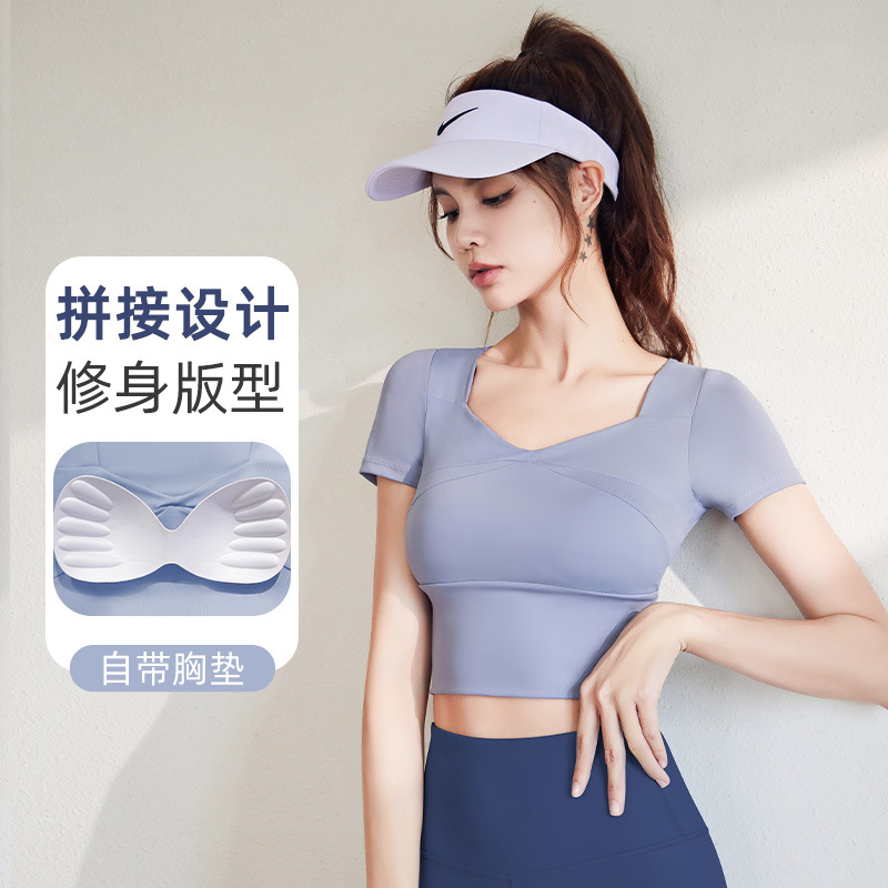 Nueva camiseta de yoga de manga corta alta elástica delgada sin sujetador para correr con ropa de yoga