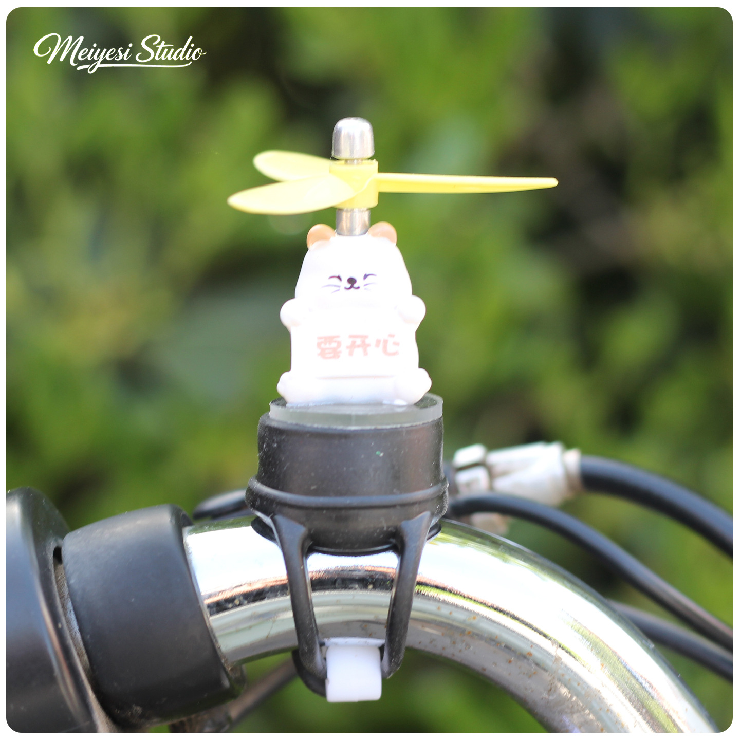 Cariñosa muñeca de dibujos animados accesorios de decoración de automóviles eléctricos accesorios de motocicleta de batería de bicicleta manija de decoración