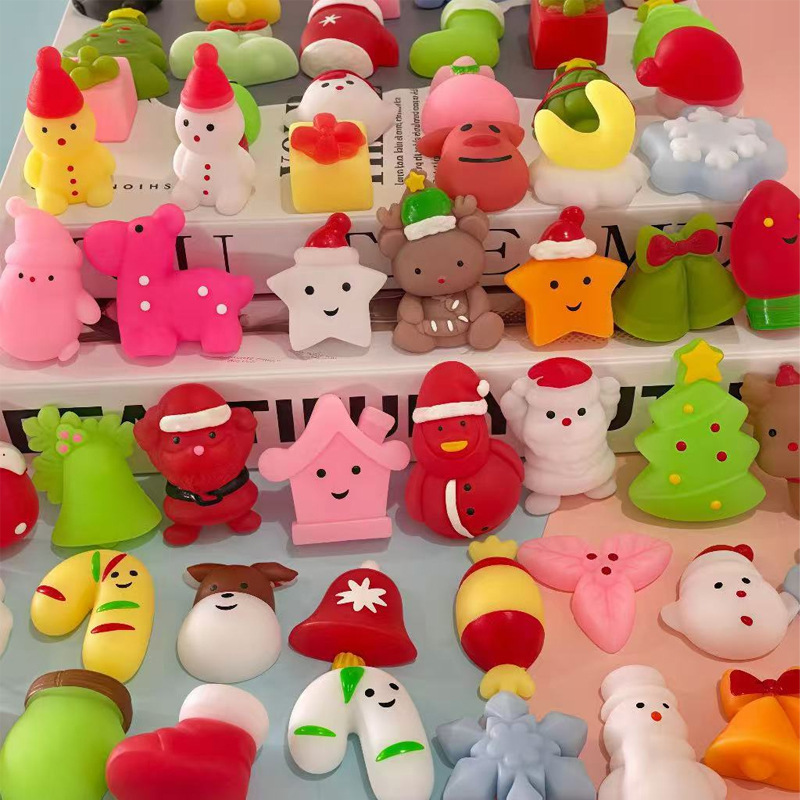新しいクロスボーダークリスマス団子スクイーズとピンチTPRソフトプラスチックサンタクロース雪だるま減圧おもちゃセット|undefined