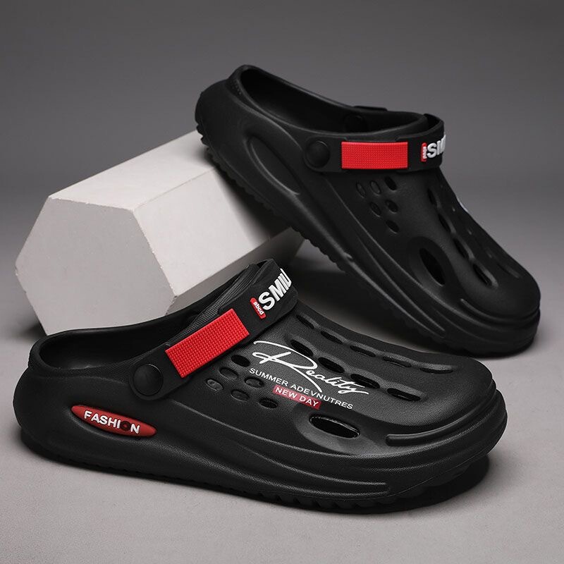 Large Size Men's Clogs with Closed-Toe Design, Sports Slippers, Casual Sandals, Slip-On Beach Shoes, Home Slippers for Men