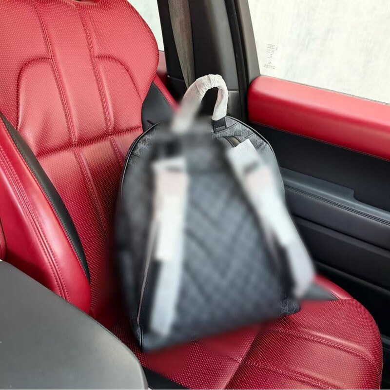 New women’s backpack, 2023 Korean style, fashionable and versatile, casual travel bag, unique and trendy, with a large capacity New women’s backpack, 2023 Korean style, fashionable and versatile, casual travel bag, unique and trendy, with a large capacity