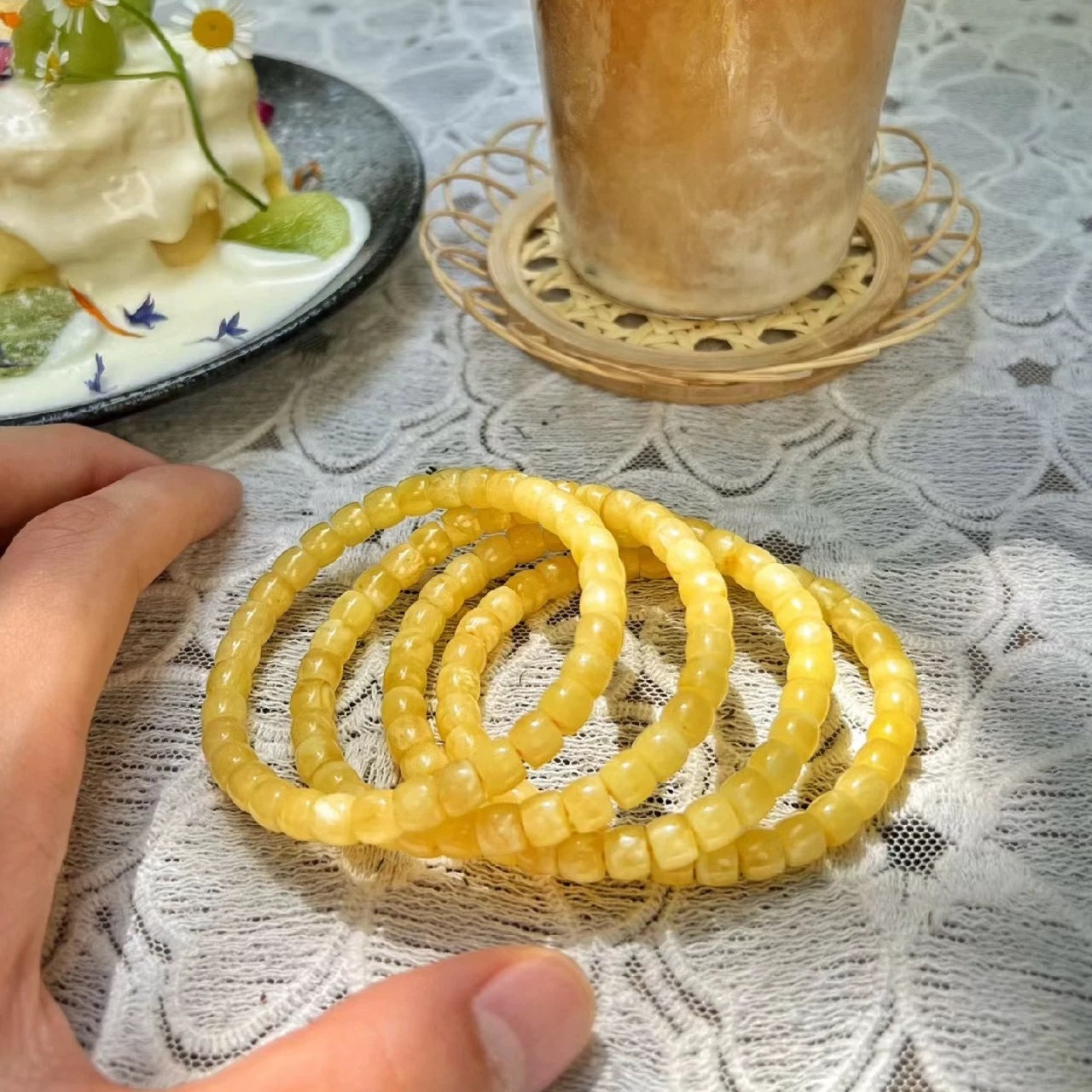 8A Grade High-End Amber Jade Single Circle Bracelet for Men and Women, Versatile Popular Jewelry Gift with Enchanting Pattern and White Flower Design