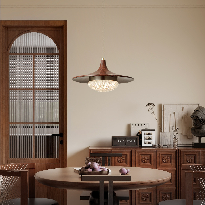 Candelabro de restaurante vintage nogal vintage creative platillo volante lámpara de bar estilo antiguo sentido avanzado minimalista nueva lámpara de mesa de comedor