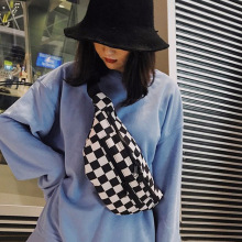 棋盘黑白格子腰包女2021新款时尚斜挎小包包帆布胸包双拉链跨境潮