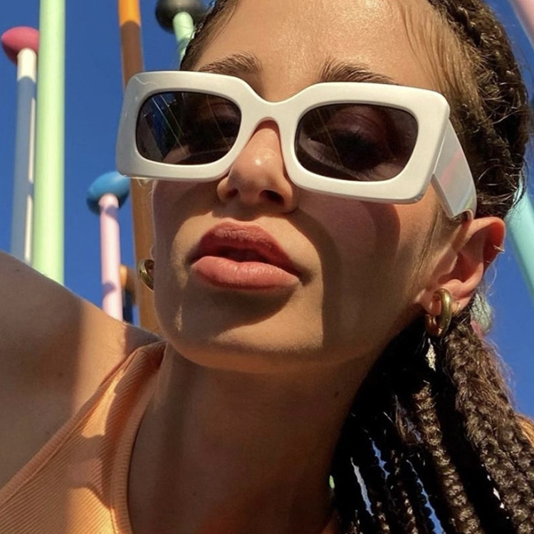34g Weight Full Frame Glasses Structure Fashion Solid Color Ac UV400 Protection Square Full Frame Women's Sunglasses