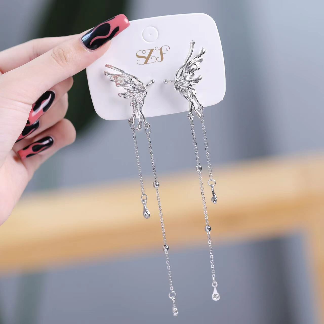 Butterfly Tassel Elf Ear Metal Silver Liquid Butterfly Wings Zircon Bright Diamond Earrings Wholesale Duoduo Shake Shop Same Style