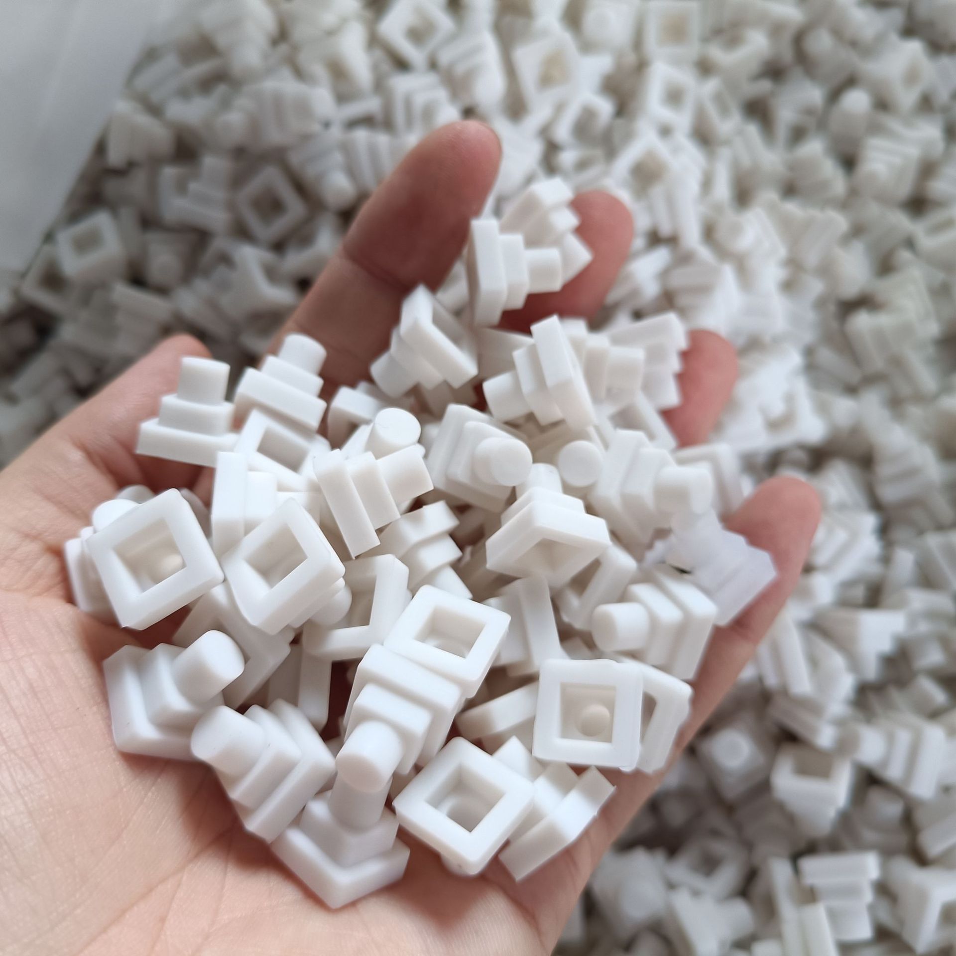 米白食品级硅胶按钮 宝塔型硅胶帽 方形按钮硅胶套 硅胶按钮套