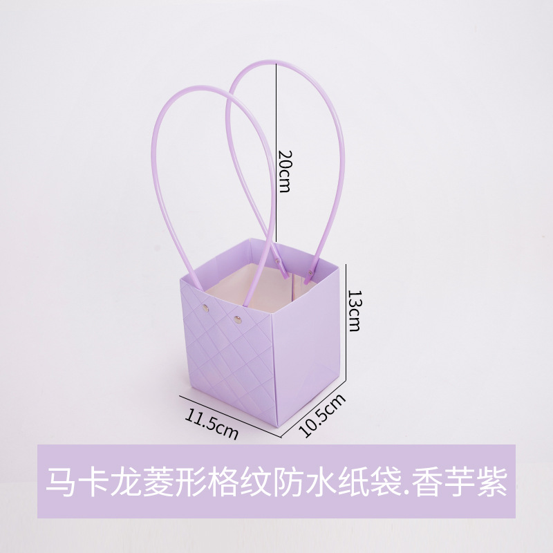 Bolsa de arreglos florales de papel kraft, paquete de ramo, caja de mano al por mayor, floristería, arte floral, material de embalaje de bricolaje, bolsa de mano de flores