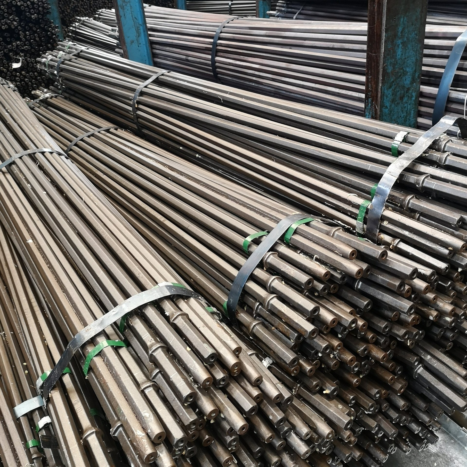 Guigang B22 varilla de soldadura G2G3 productos terminados de alta calidad perforador de roca neumático especial para mina de soldadura