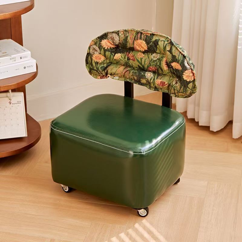 Taburete doméstico pequeño sala de estar deslizante silla de madera sólida respaldo polea giratoria taburete bajo puerta de cambio de zapatos taburete de lavado de pies rueda