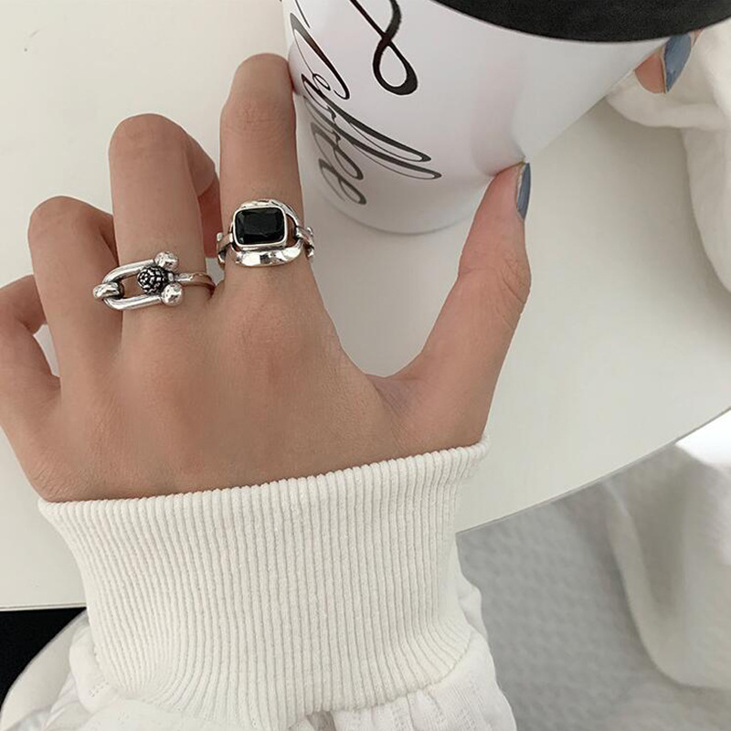 Retro horseshoe black Ushaped opening index finger ring wholesalepicture3