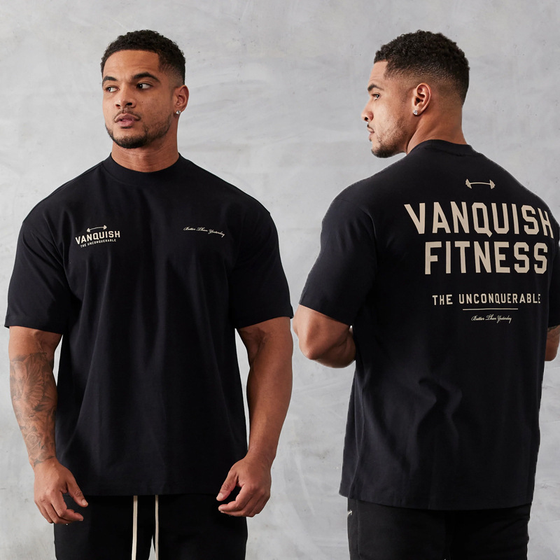 Big fashionable sports cotton casual T-shirt for gym with a round…