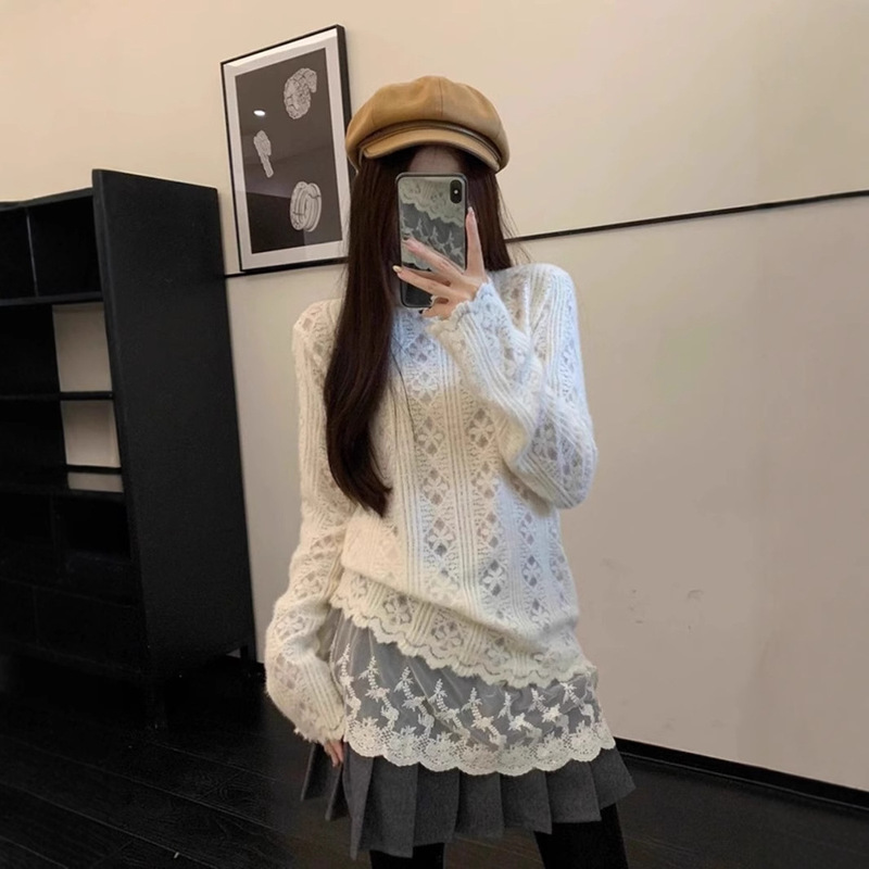 Sweet Age-Reducing White High-Neck Lace Retro Blouse for Women Early Spring Long-Sleeved Bottoming Shirt Top European and American Patchwork