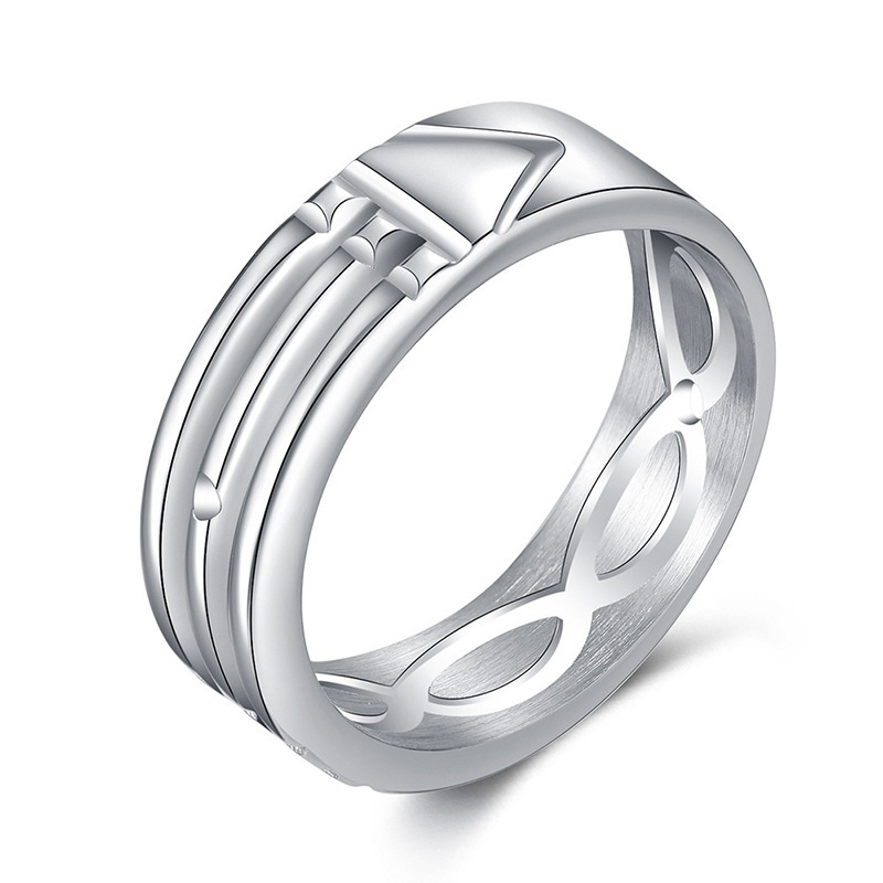 Fashionable golden ring for men and women
