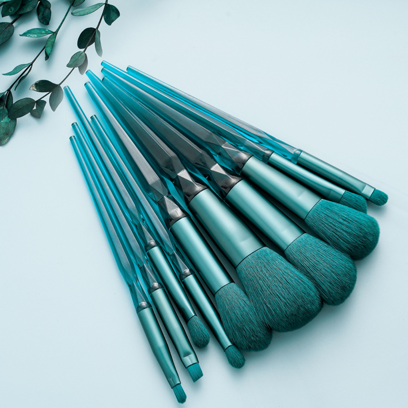 New 10-piece diamond crystal handle makeup set brush, dark green and bright red eyeshadow brush, loose brush, cross-border beauty tool Application Scenario