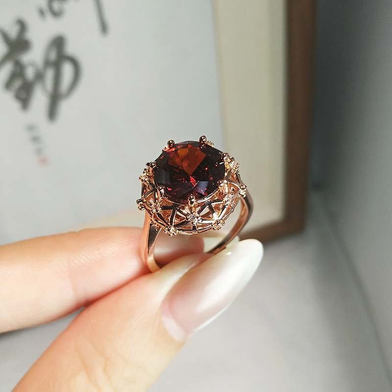 Natural Crystal And Gemstone Charm For Positive Energy And Luck_voghion.com