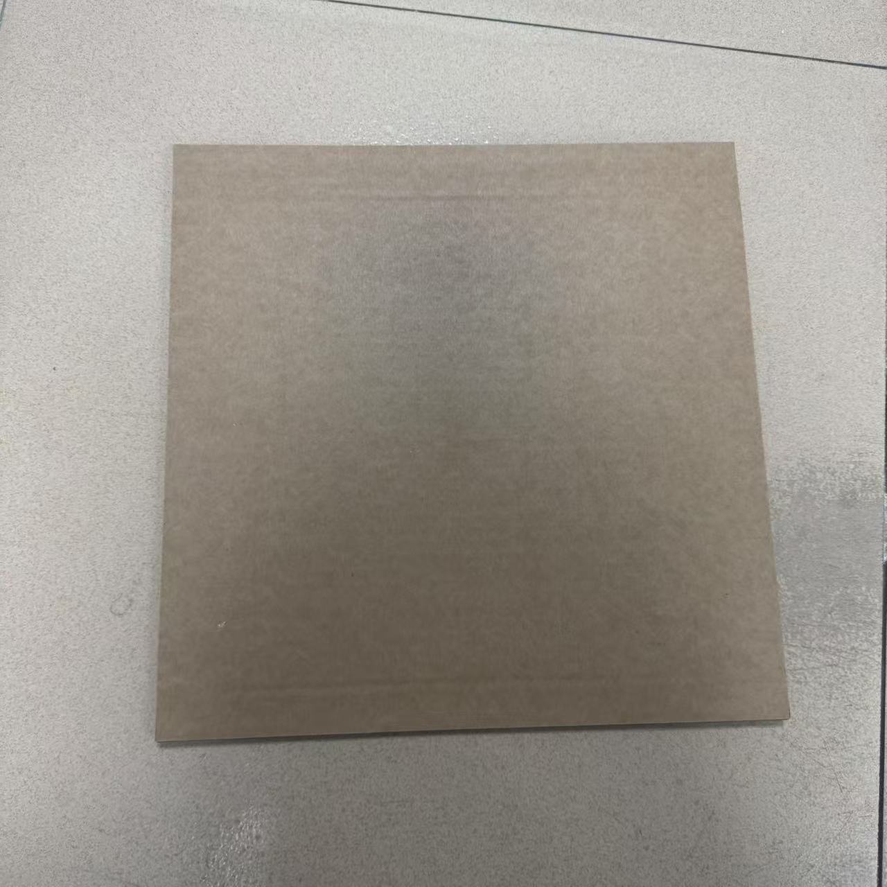 纸箱平卡纸板卡纸硬纸板收纳储物夹层白卡纸环保进口牛皮纸