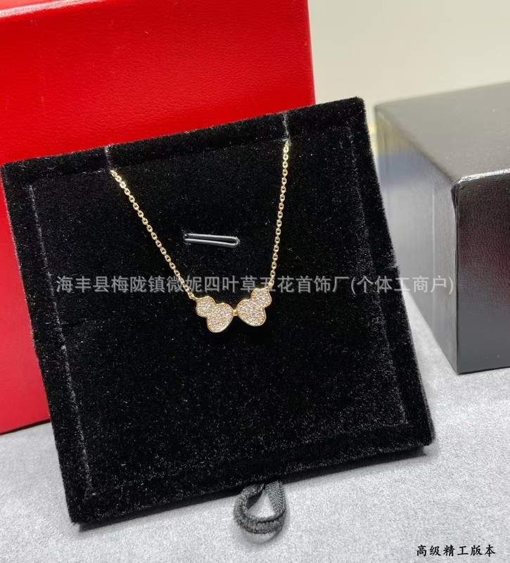 V金高級版ひょうたんネックレス、厚めの18Kローズゴールドメッキ、天然レッドカルセドニーと白蝶貝のペンダント、ダイヤモンドをあしらったダブルひょうたん|undefined