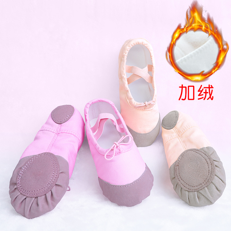 Zapatos de baile para niños danza cuadrada práctica de baile para niños baile latino engrosado forro polar de invierno zapatos de garra de gato de fondo suave para niñas