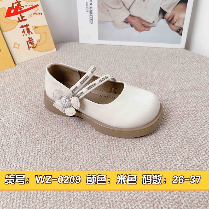 Warrior 0209 girls' performance leather shoes 2023 new autumn girls' black British primary school students' soft bottom children's shoes