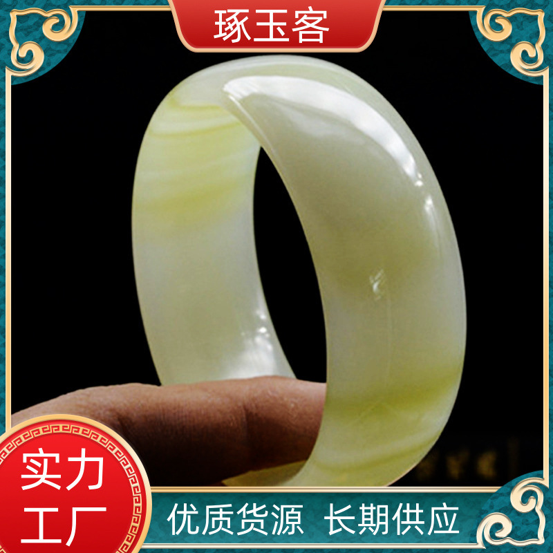 Fashionable bracelet jade