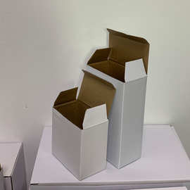 现货硬瓦楞扁长白盒牛皮纸折叠长方形纸盒跨境产品物流包装纸盒子
