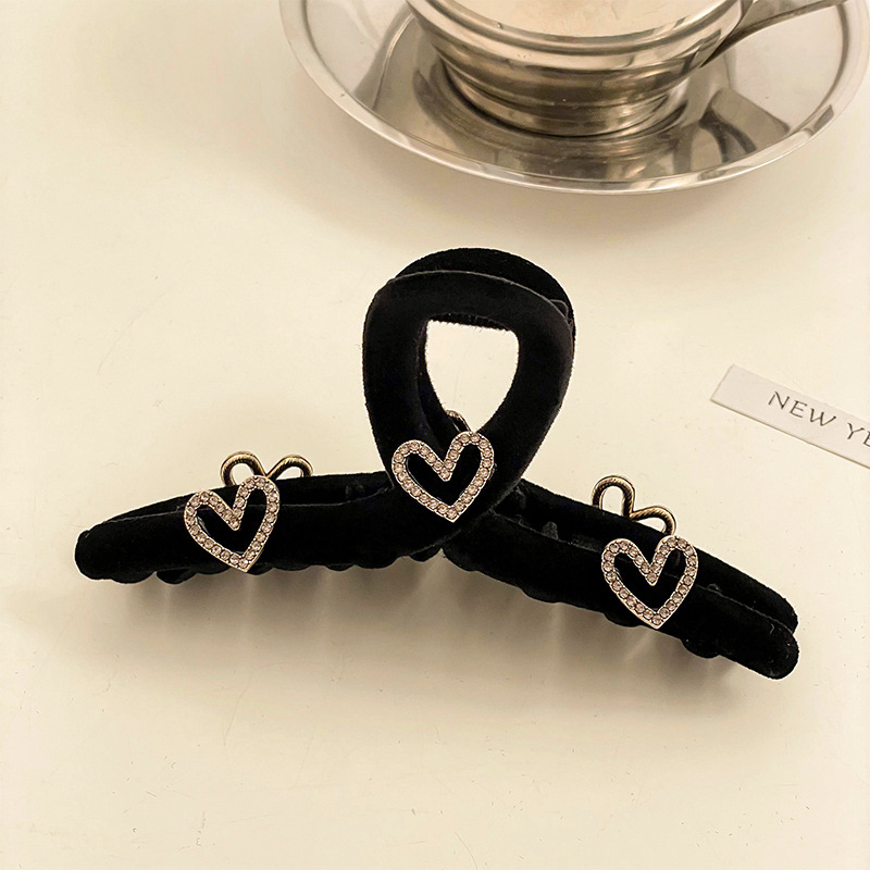 Pinza de pelo esmerilado negro horquilla femenina celebridad de Internet 2023 nueva Cabeza trasera clip de tiburón pelo Chuck clip de pelo tocado