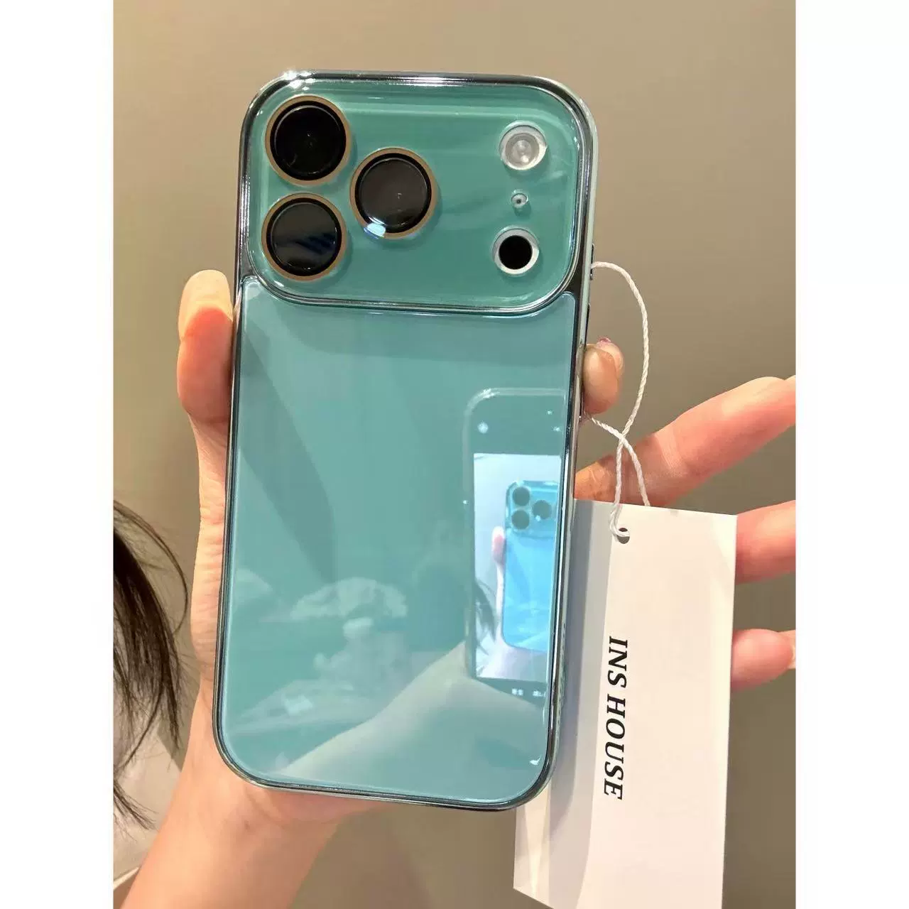Чехол для iPhone (Apple) iPhone 13–17 Pro Max, изумрудно-зелёный глянцевый с серебряным напылением