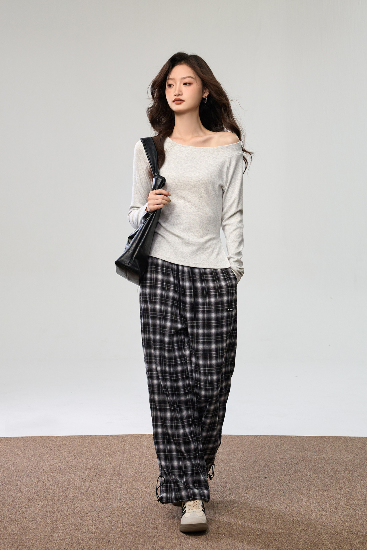 hmqViviiyNSAyin+WuaUt9Ly9Vn2po3R5oj6