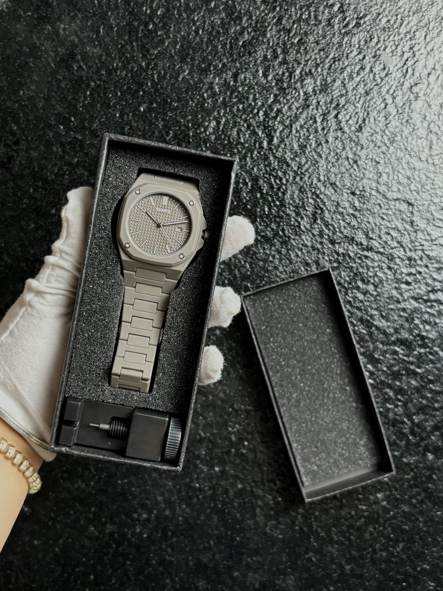 1165-3 domestic movement battery double snap button