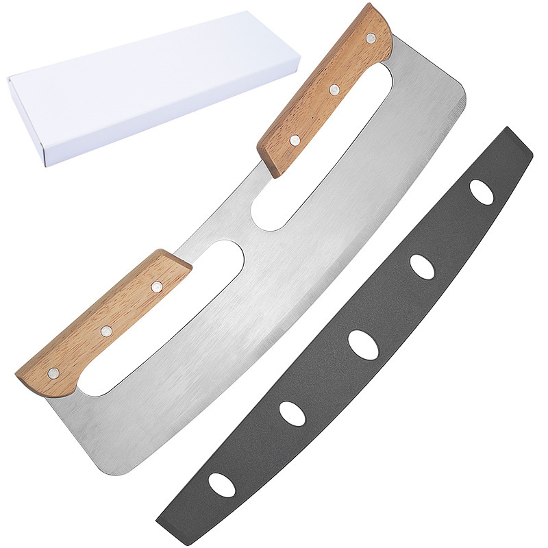 나무 손잡이와 이중 손잡이가 있는 흰색 상자