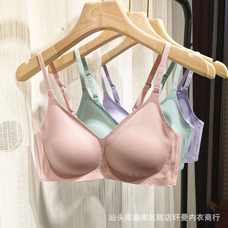 New Explosive Thailand Latex Cotton Underwear Sling No Steel Ring Sports Girl Bra Gathering Adjustable Peace of Mind Manufacturers