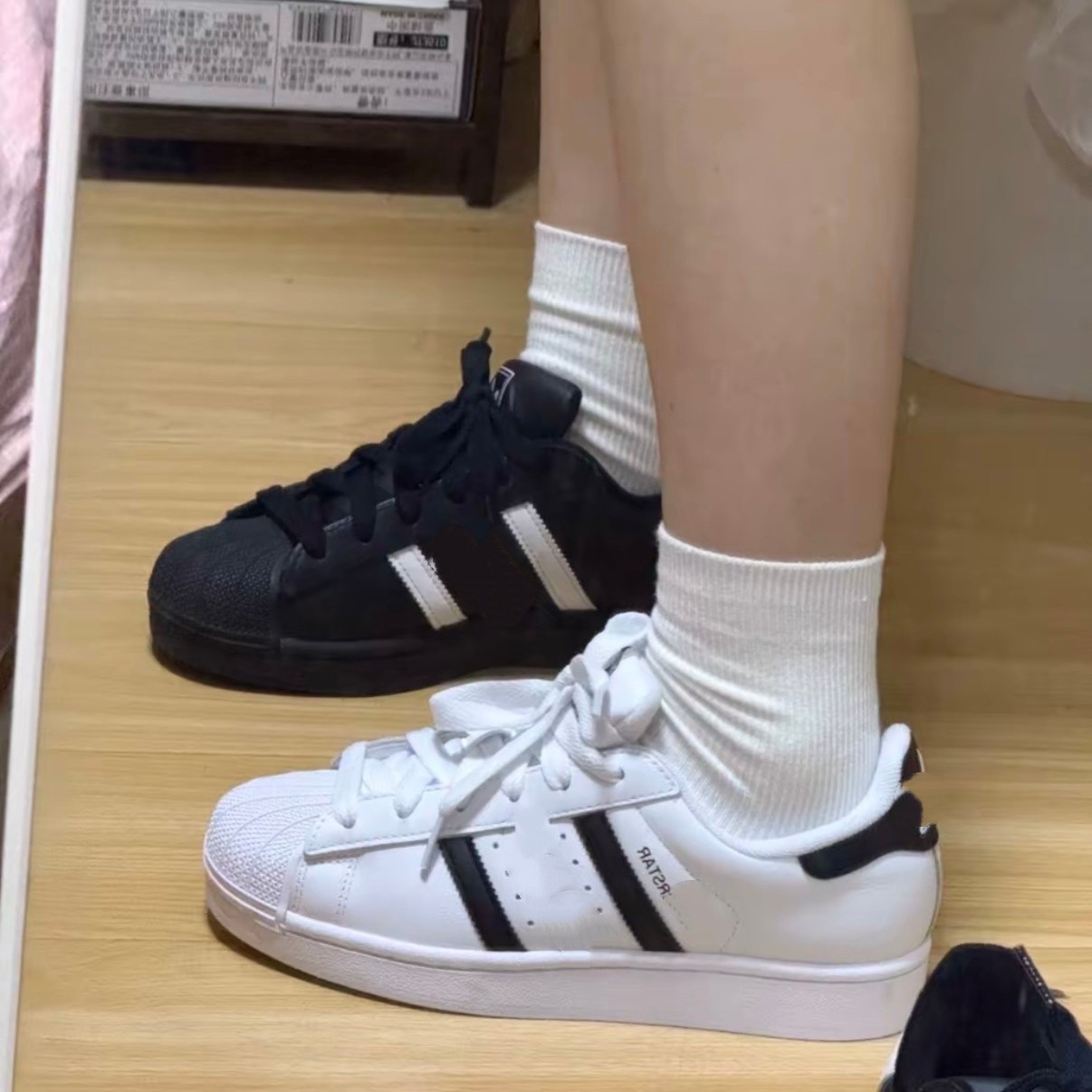 Qadın kətan idman ayaqqabısı, ağ-qara klassik sneaker