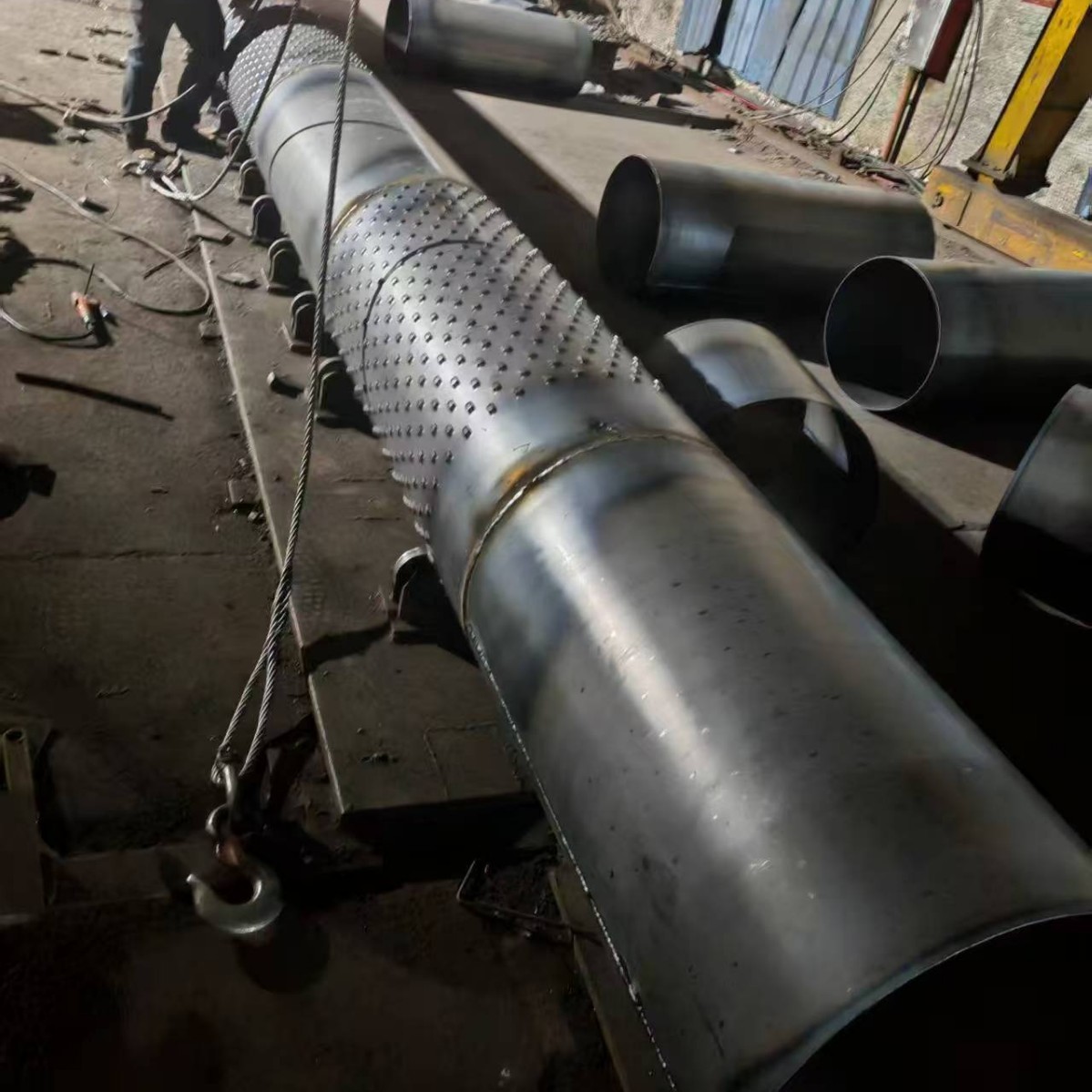 螺旋式滤水管 焊接桥式滤水管 螺旋钢管 圆孔焊接滤水管 钢管焊管