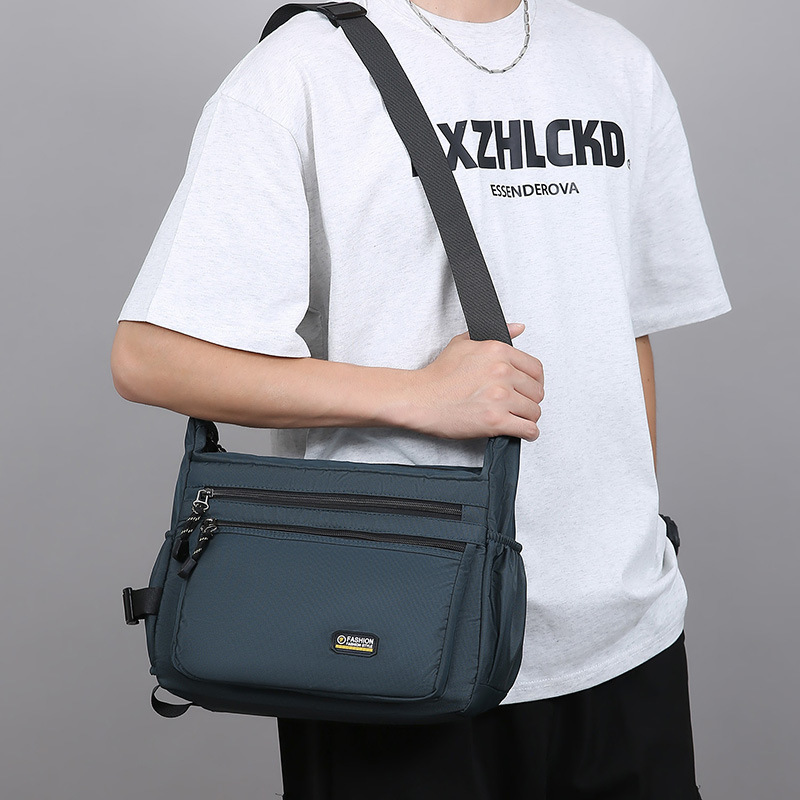Bolso de hombre transfronterizo simple multifuncional de moda extranjera bolso de hombro casual de tela de nylon casual bolso de mochila universal