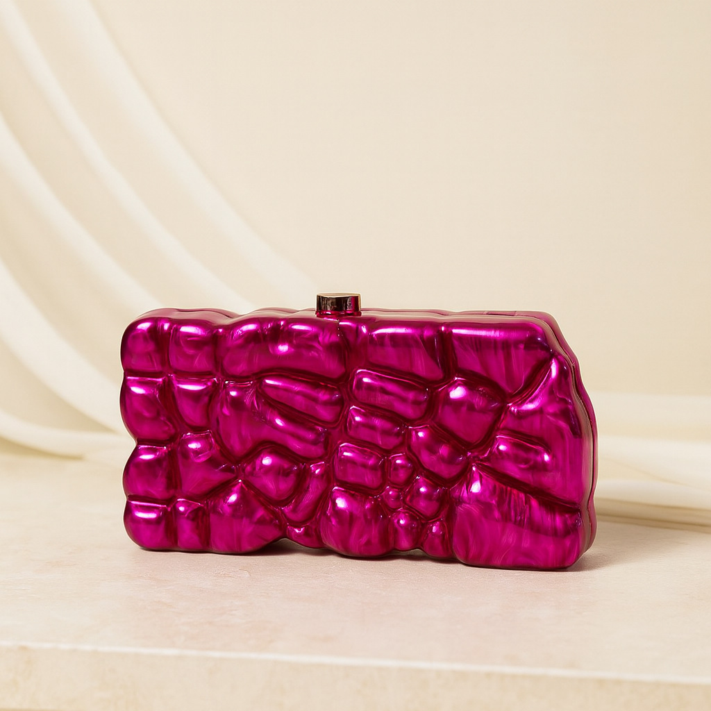 Pochette elegante in acrilico a conchiglia per cerimonia sposa_voghion.com