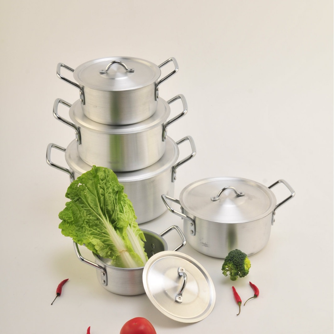 Comercio exterior Exportación 7-piece utensilios de cocina cazuela olla de sopa de aluminio traje hogar cocina olla al por mayor