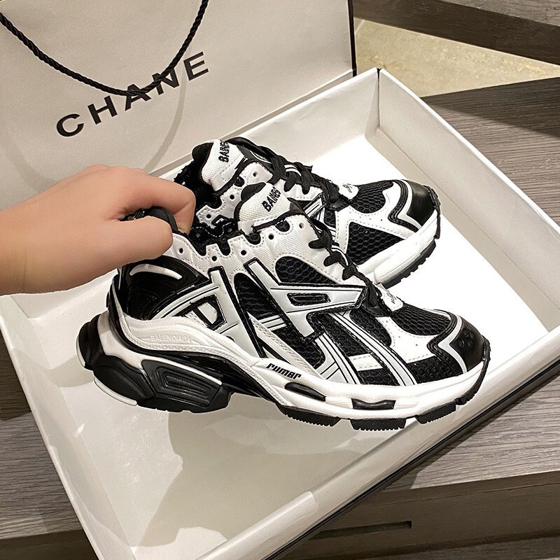 Comfortable Dad Shoes 2026 Spring New Color-Blocking Casual Sports Shoes Couple's Thick-Soled Breathable Height-Increasing Running Shoes Comfortable Dad Shoes 2026 Spring New Color-Blocking Casual Sports Shoes Couple's Thick-Soled Breathable Height-Increasing Running Shoes