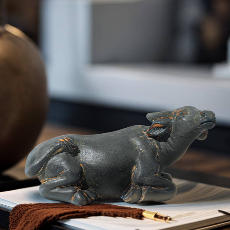 Simulación de decoración de maceta de búfalo decoración de escritorio accesorios de bonsai resina creativa vista al por mayor ternero