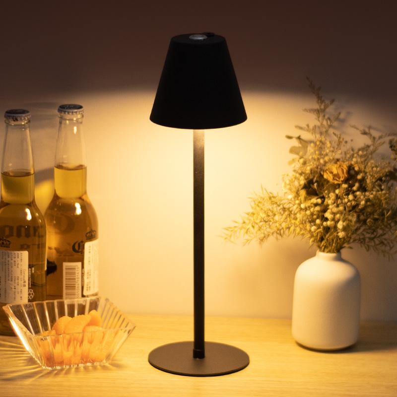 Amazon LED recargable bar lámpara de mesa retro personalidad creativa lámpara de noche restaurante decoración atmósfera táctil lámpara de mesa