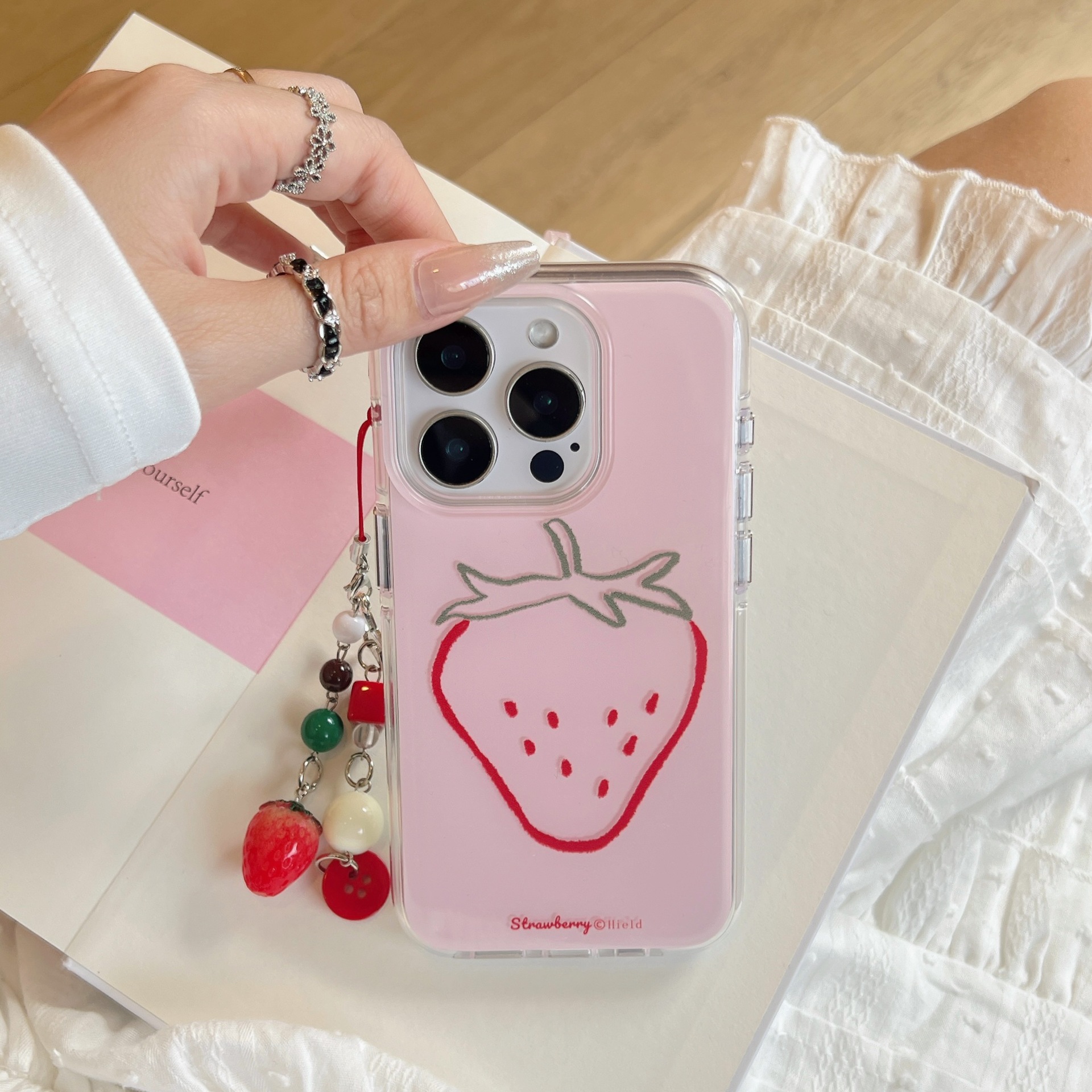 Línea rosa simple fresa fruta apta para Apple 15PorMax nicho 16Pro funda para teléfono móvil 14/13 hembra 16