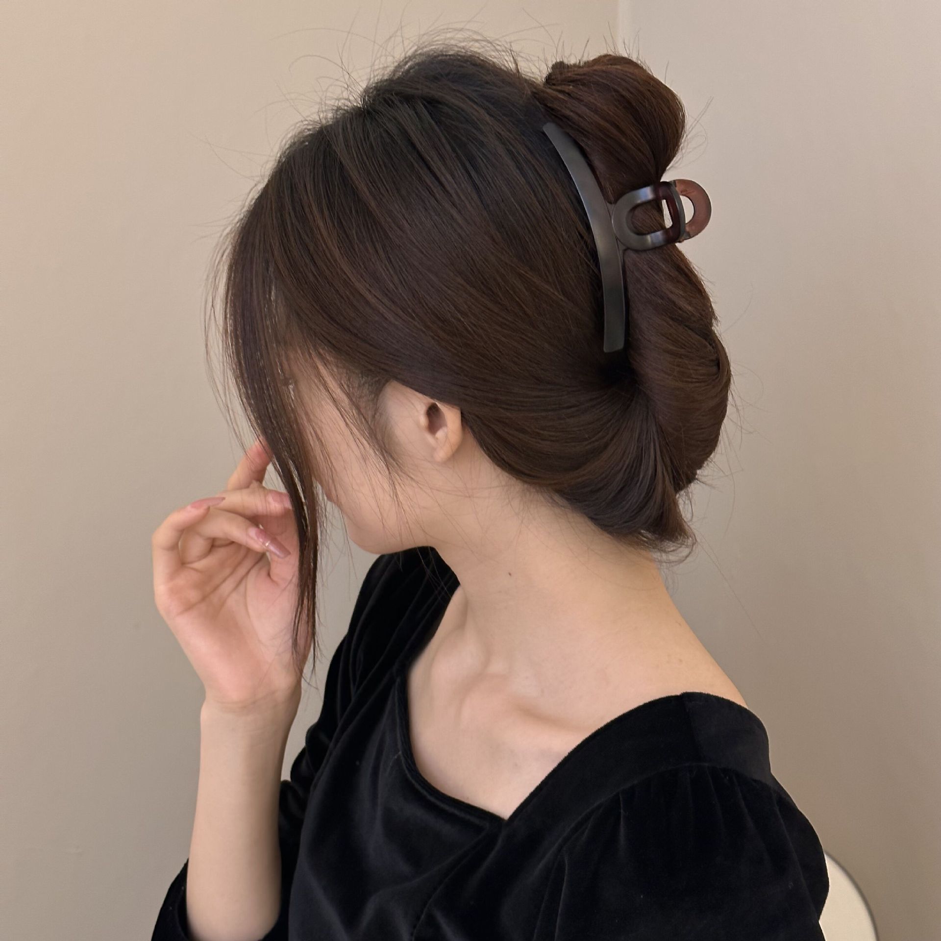 時尚高級感啞光黑色抓夾發量多大號發抓女後腦勺盤發鯊魚夾頭飾女