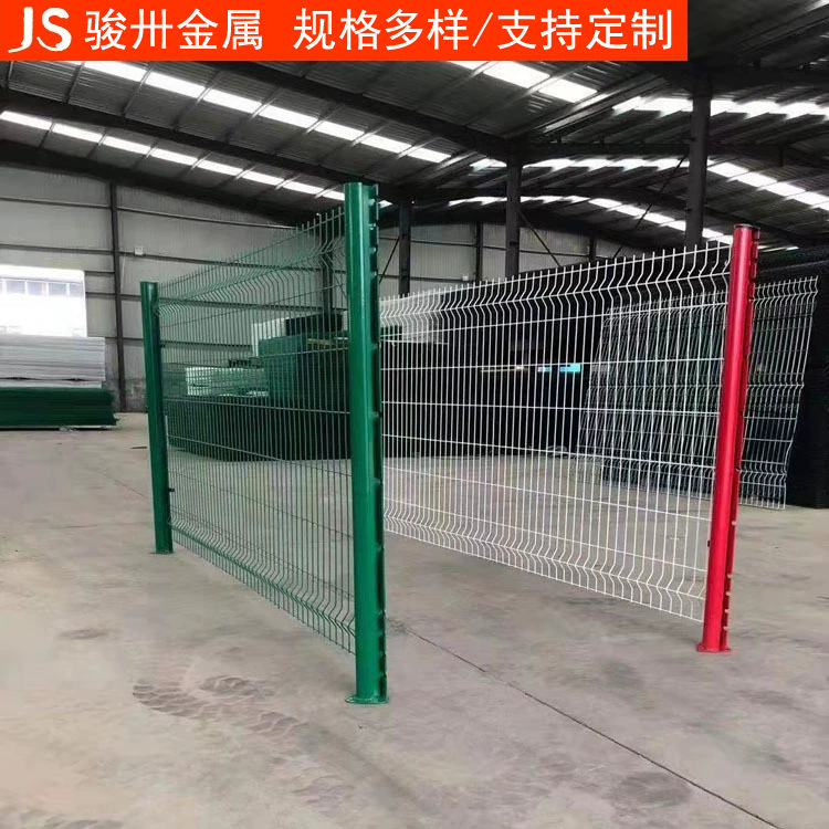 桃型立柱折弯围墙护栏 养殖圈地护栏网桃型立柱 围栏立柱厂家