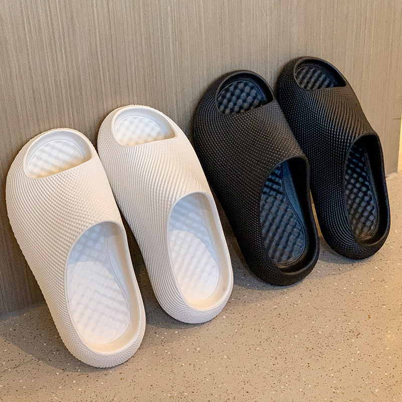 Lightning Warehouse Supermarket Slippers for Home and Outdoor Use, Summer Thick-Soled, Super Soft, Non-Slip Bathroom Sandals, Men's and Couple's Styles