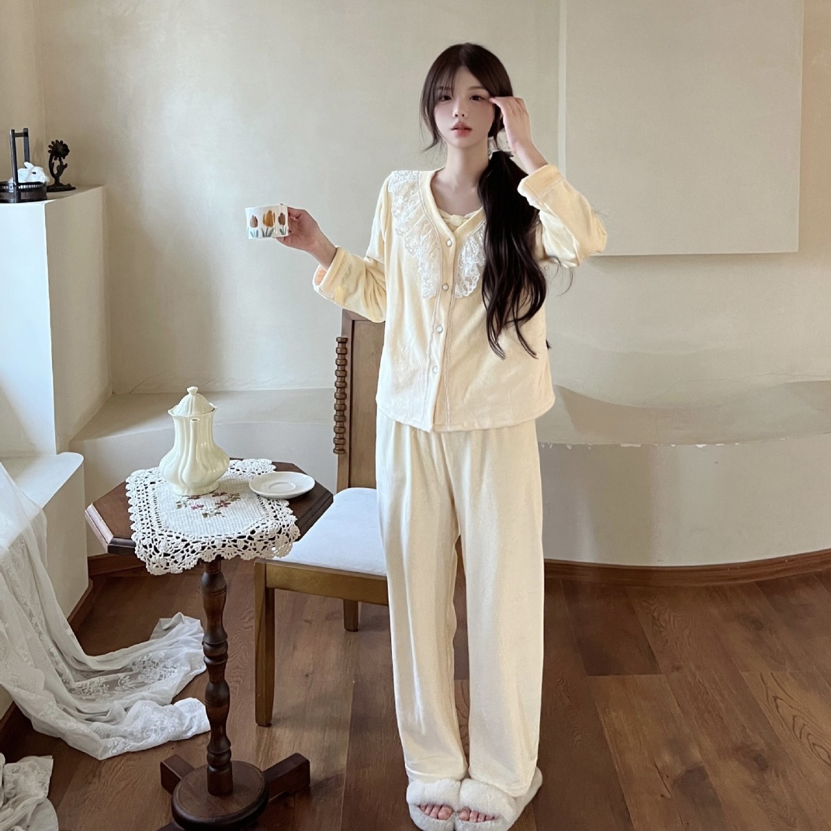 [섬 벨벳] 새 가을과 겨울 양각 나비 달콤한 귀여운 고급 긴소매 여성 잠옷 3 피스 카디건