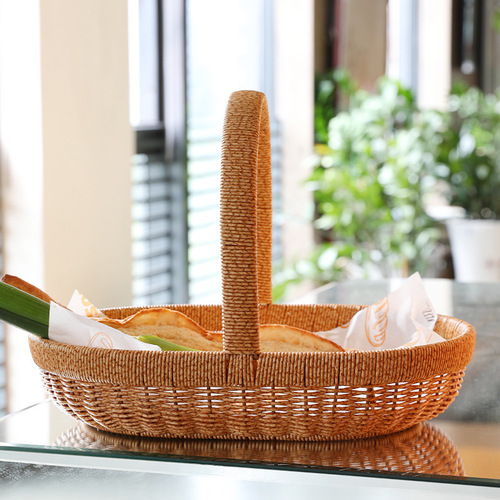 Japanese hand-woven shopping basket picnic basket imitation rattan shopping basket egg basket wedding companion gift basket