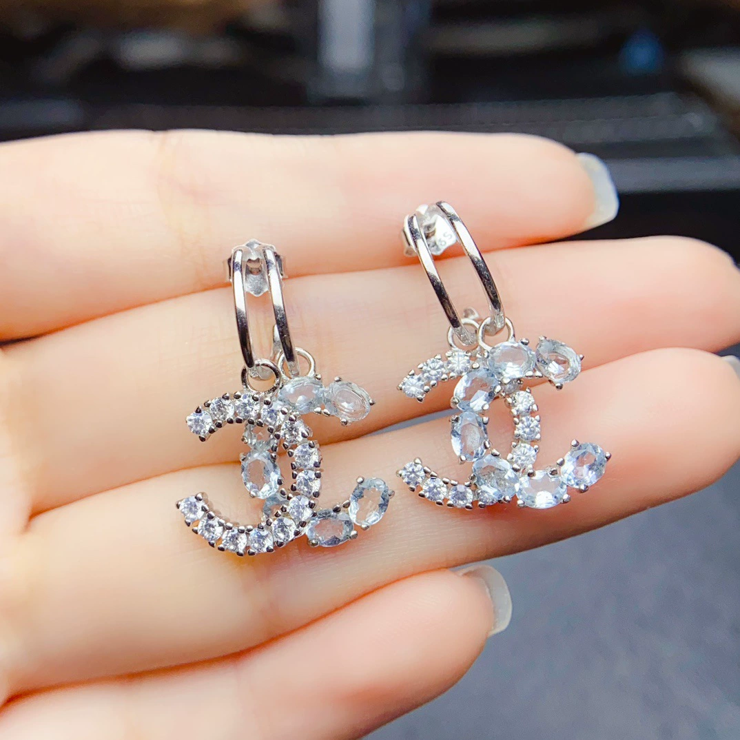 Новая натуральная ушная гвоздь S925 Серебряная инкрустация главный камень 3*4 мм