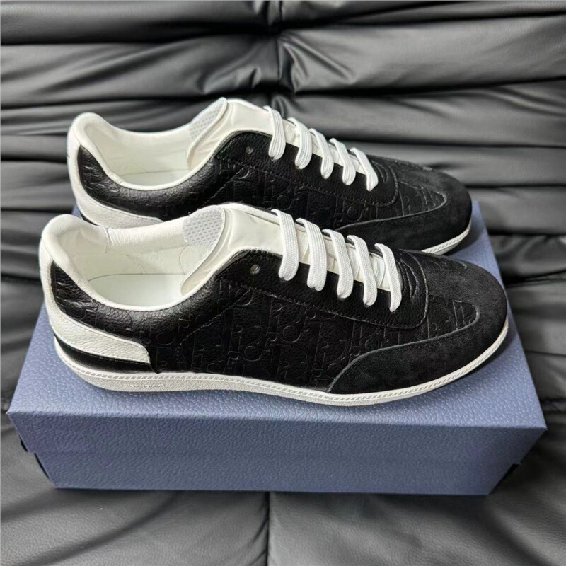 European and American Men's Low-Cut Stitched Casual Sneakers 2025 Autumn and Winter New Youth Fashion Versatile Trendy Skateboard Shoes